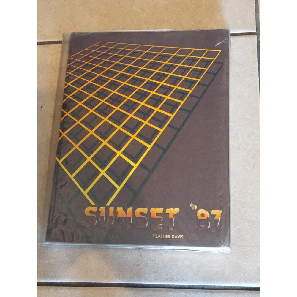 1987 Golden West‎ high School yearbook